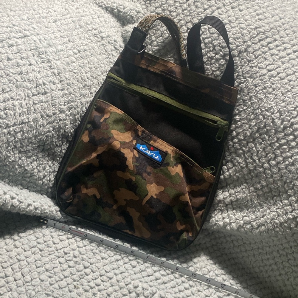 Kavu Camo Crossbody Purse